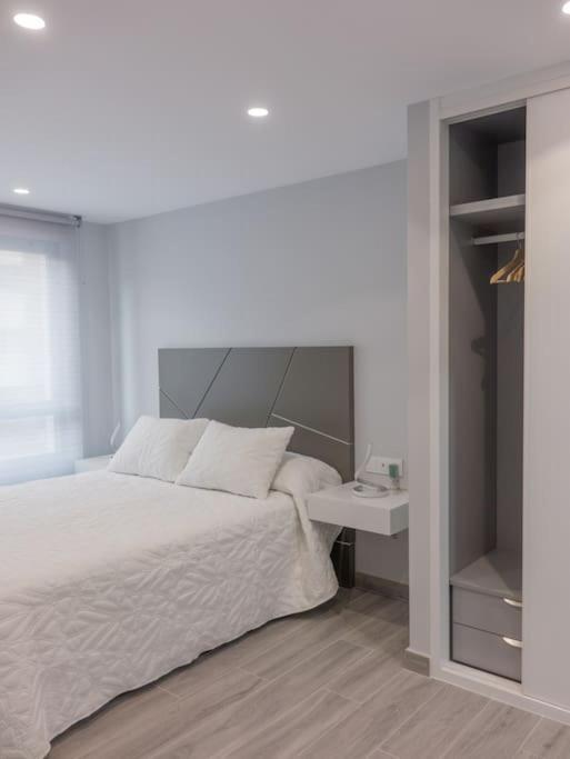 Sakura Homes Ponferrada Centro 8 Plazas Exteriér fotografie
